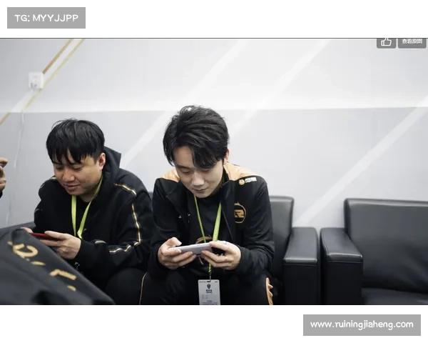 RNGM 零封 TES 赛后花絮:少年们的热血与温情 RNGM 零封 TES 赛后花絮:少年们的热血与温情